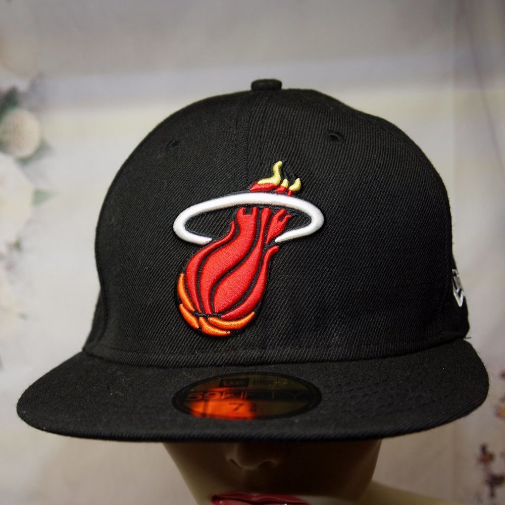 Miami Heat NBA Hat New Era Hardwood Classics Fitted Hat 7 3/8 Large